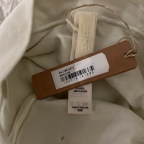 SKIMS sheer Scoop Neck Bralette and bottom set - Picture 6 of 9